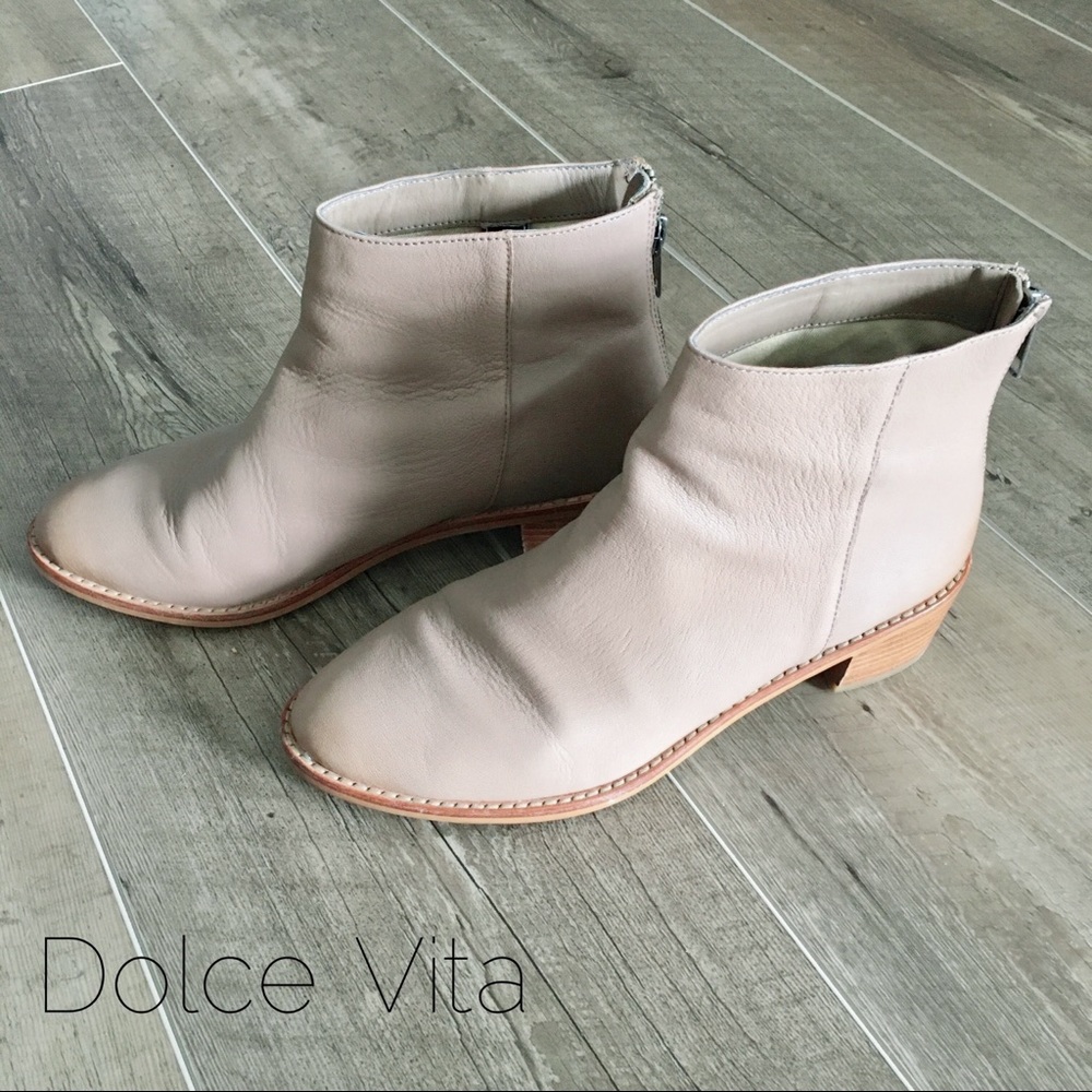 Dolce Vita Tucker Leather Ankle Boots EUC